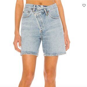 AGOLDE Criss Cross Short in Momentum